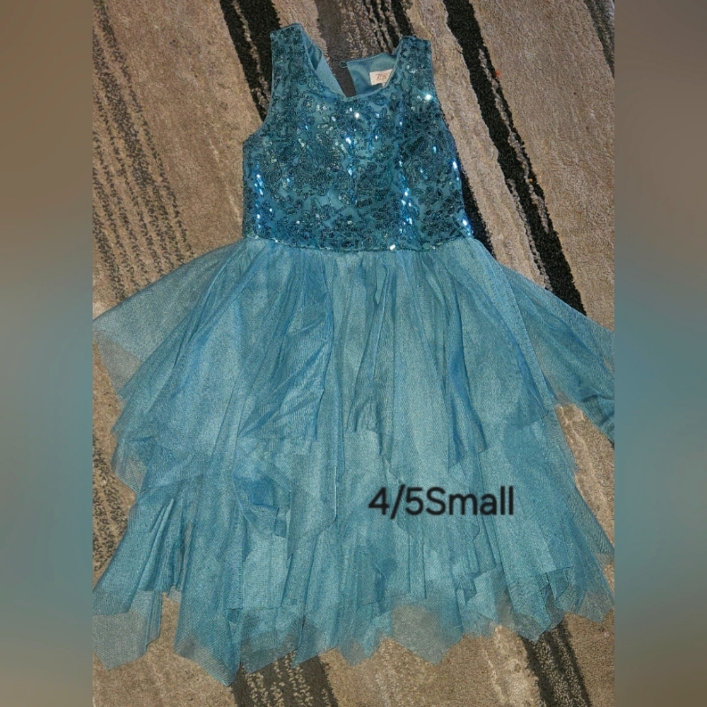 Girls dress
